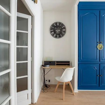 Le Marché De L'elégance à Vernon-giverny - Claude Monet - Downtown