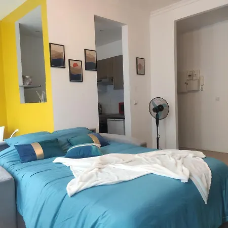 Le Marché De L'elégance à Vernon-giverny - Claude Monet - Downtown